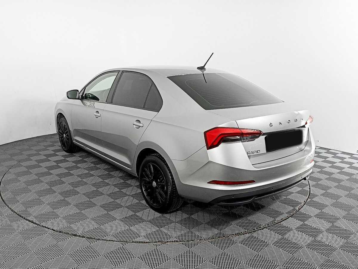 Skoda Rapid с пробегом — 2021 год. Фото: #6