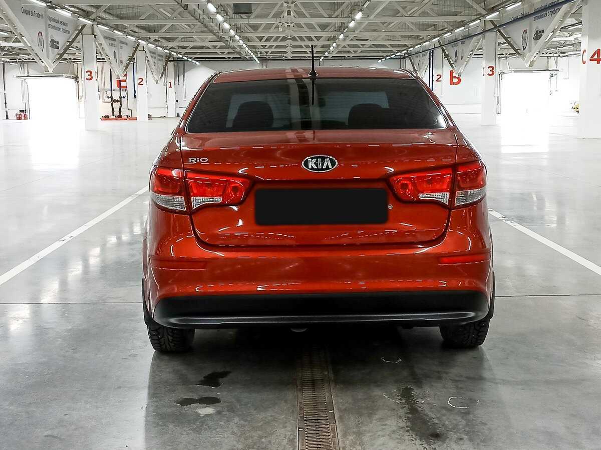 Kia Rio с пробегом — 2015 год. Фото: #5