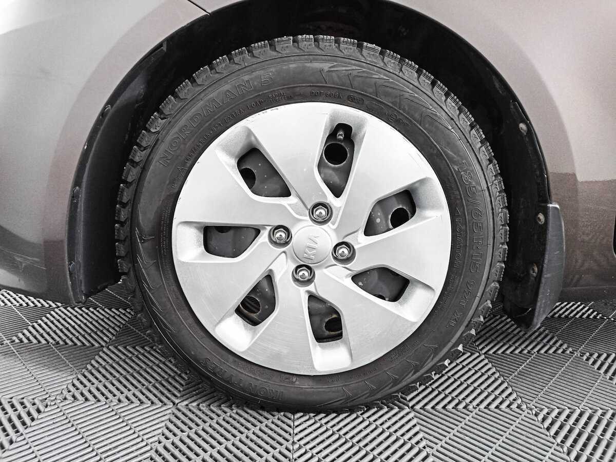 Kia Rio с пробегом — 2017 год. Фото: #17