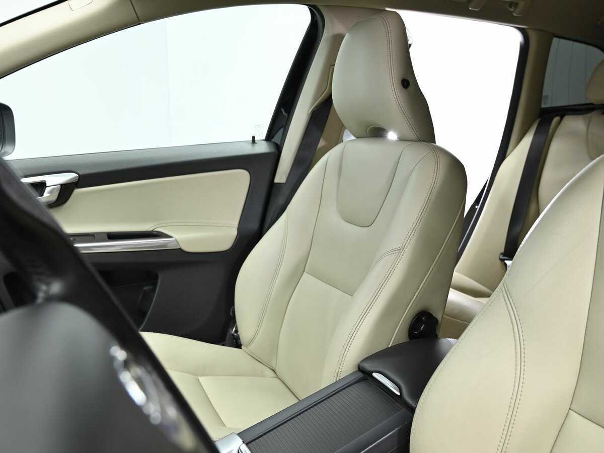 Volvo XC60 с пробегом — 2014 год. Фото: #13