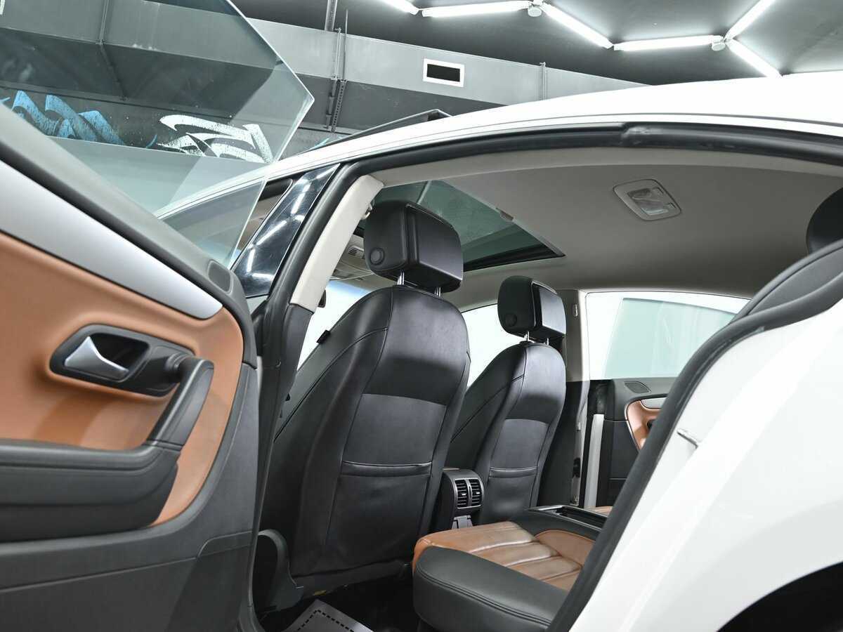 Volkswagen Passat CC с пробегом — 2013 год. Фото: #12