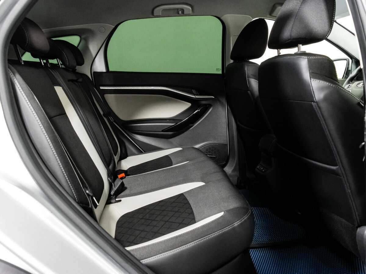 Lada (ВАЗ) Vesta с пробегом — 2019 год. Фото: #15