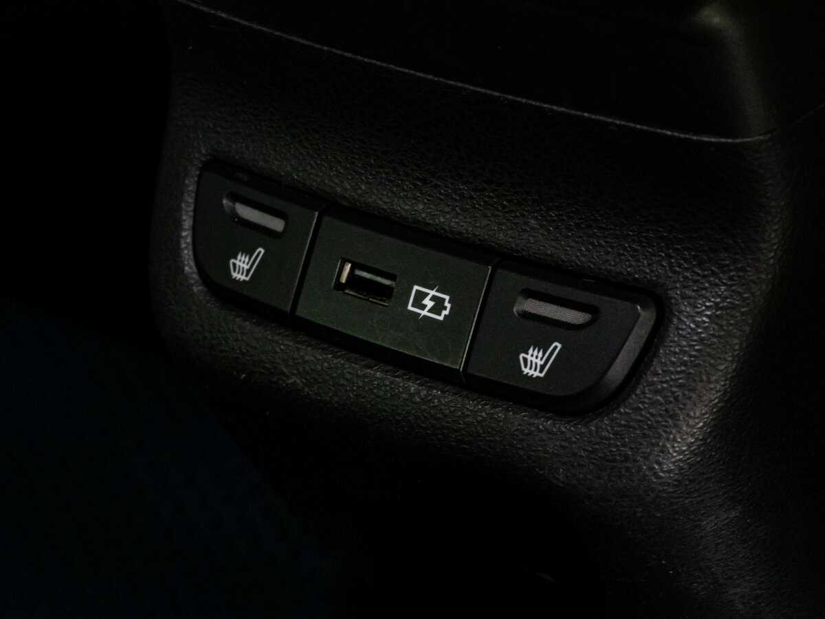 Lada (ВАЗ) Vesta с пробегом — 2019 год. Фото: #16