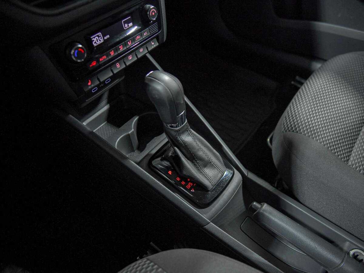 Volkswagen Polo с пробегом — 2020 год. Фото: #9