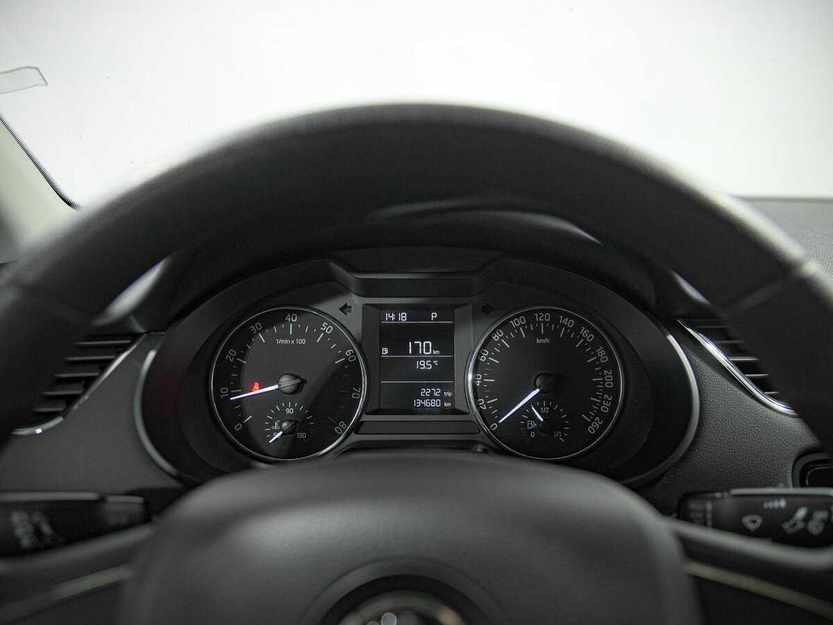 Skoda Octavia с пробегом — 2014 год. Фото: #5