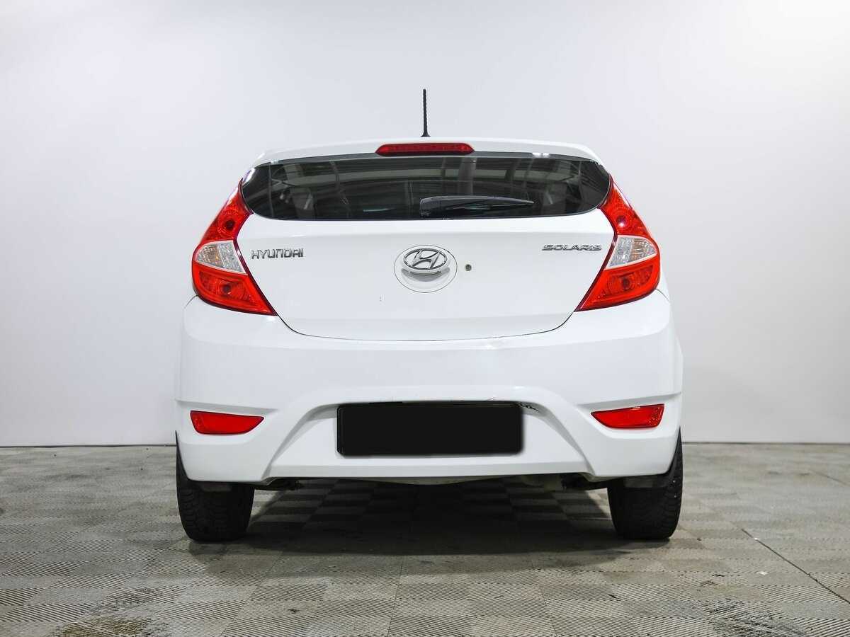Hyundai Solaris с пробегом — 2013 год. Фото: #4