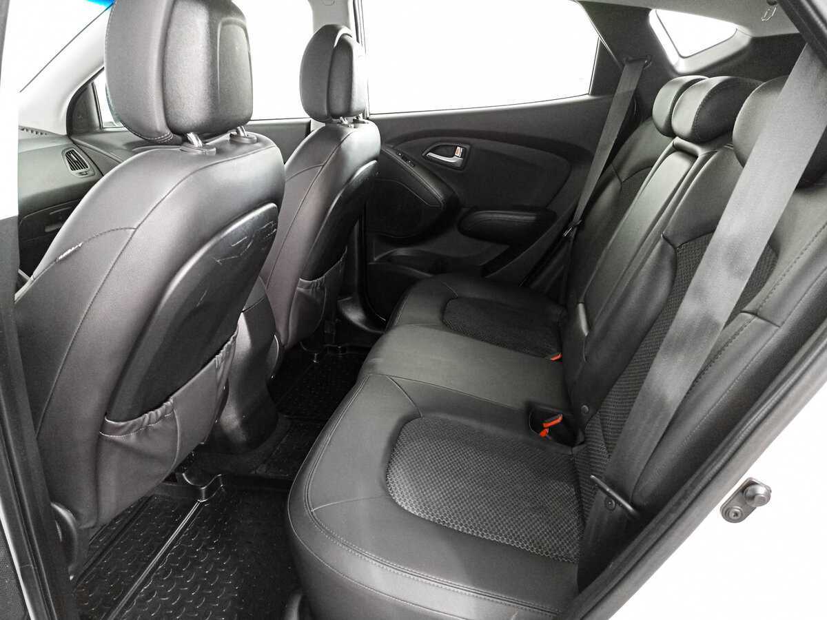 Hyundai ix35 с пробегом — 2012 год. Фото: #10