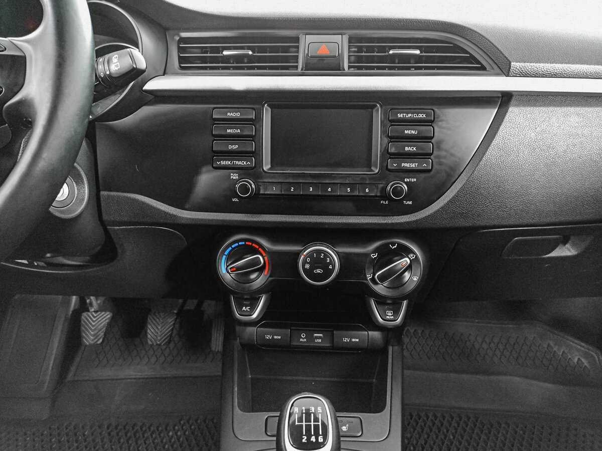 Kia Rio с пробегом — 2018 год. Фото: #12