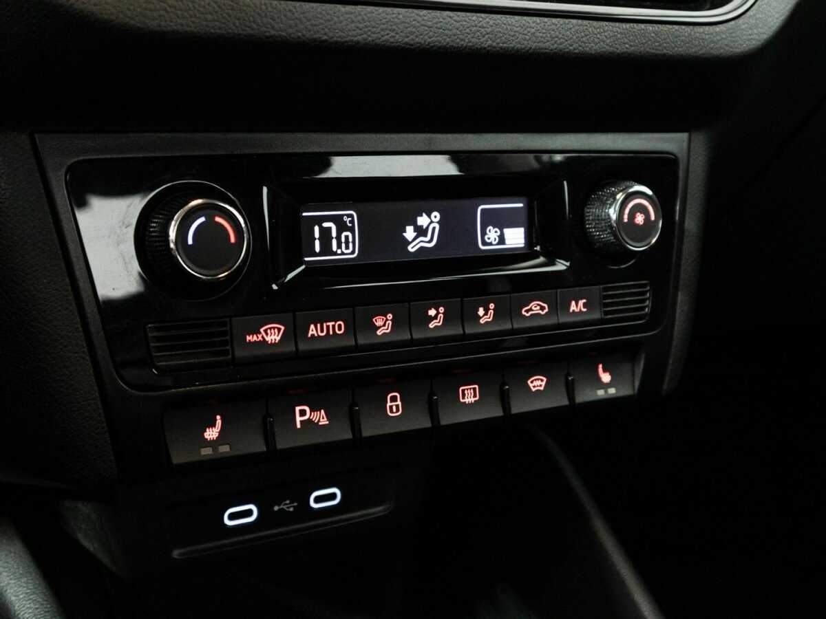 Volkswagen Polo с пробегом — 2020 год. Фото: #16