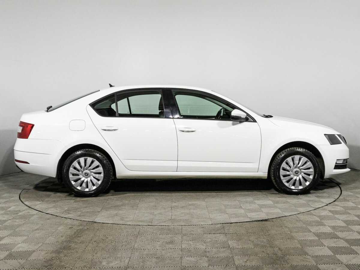 Skoda Octavia с пробегом — 2019 год. Фото: #3
