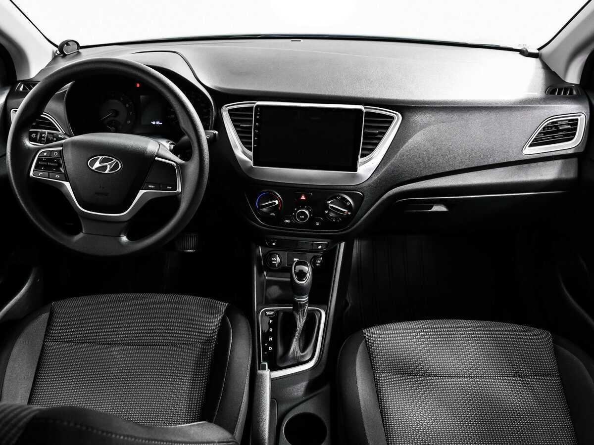 Hyundai Solaris с пробегом — 2021 год. Фото: #10