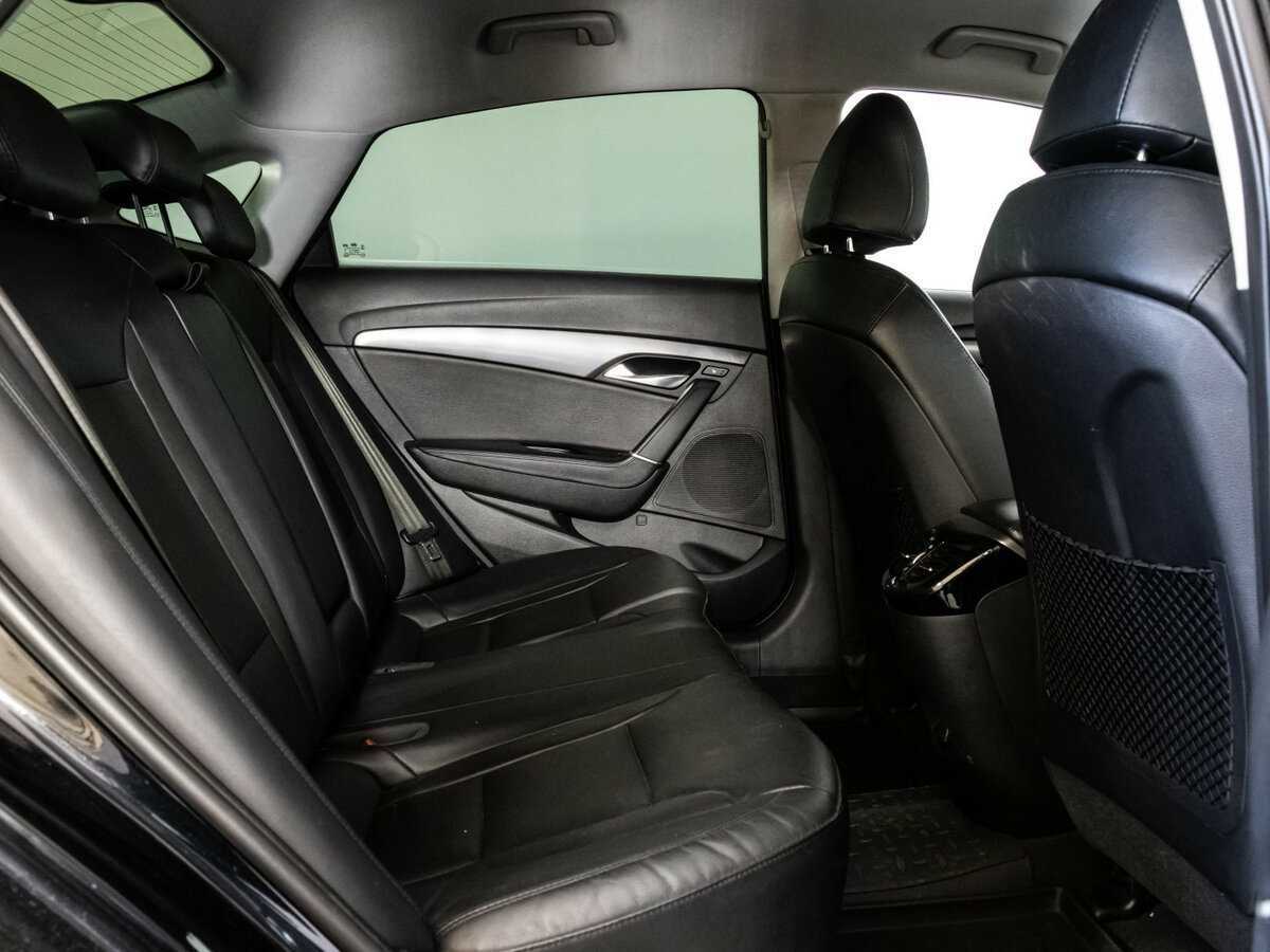 Hyundai i40 с пробегом — 2015 год. Фото: #13