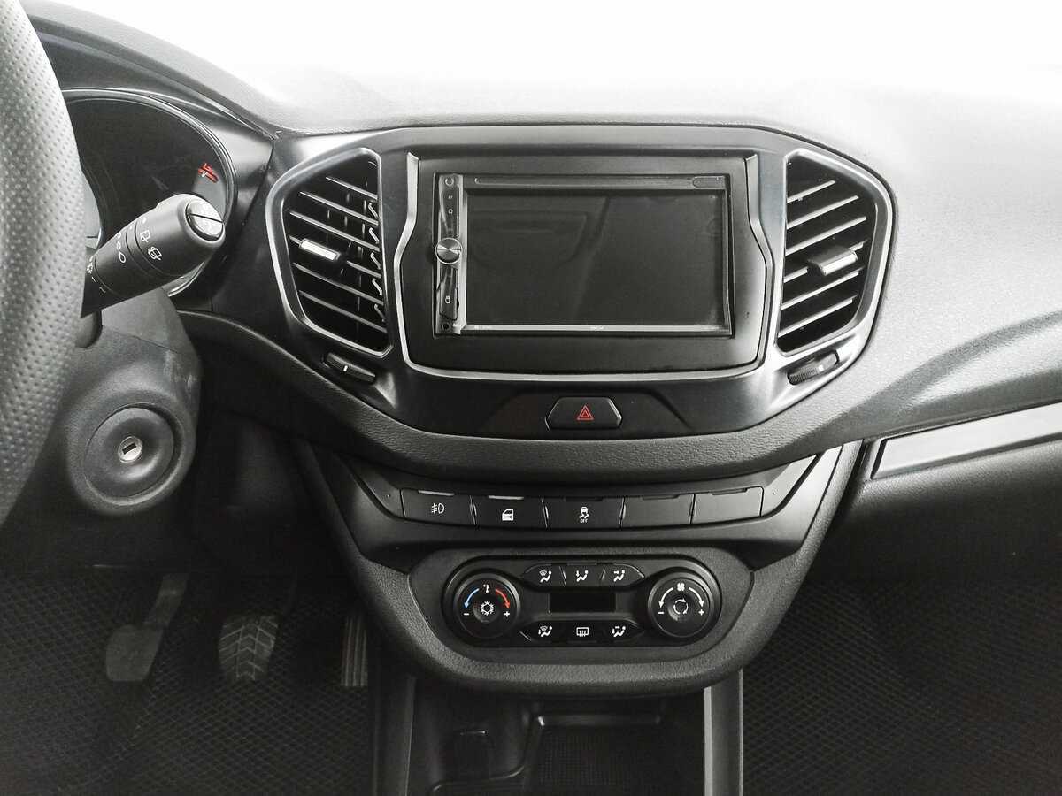 Lada (ВАЗ) Vesta с пробегом — 2021 год. Фото: #14