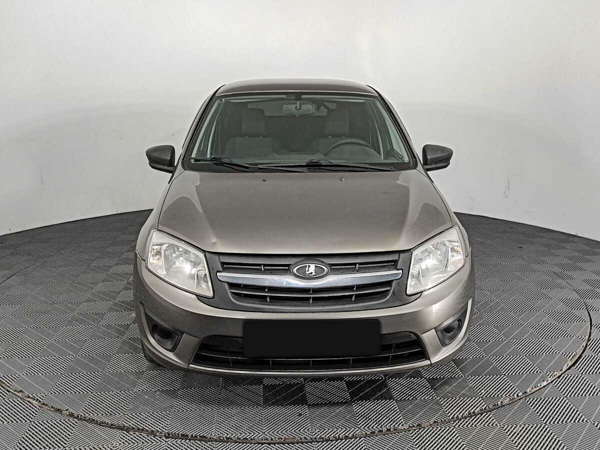 Lada (ВАЗ) Granta с пробегом — 2016 год. Фото: #1