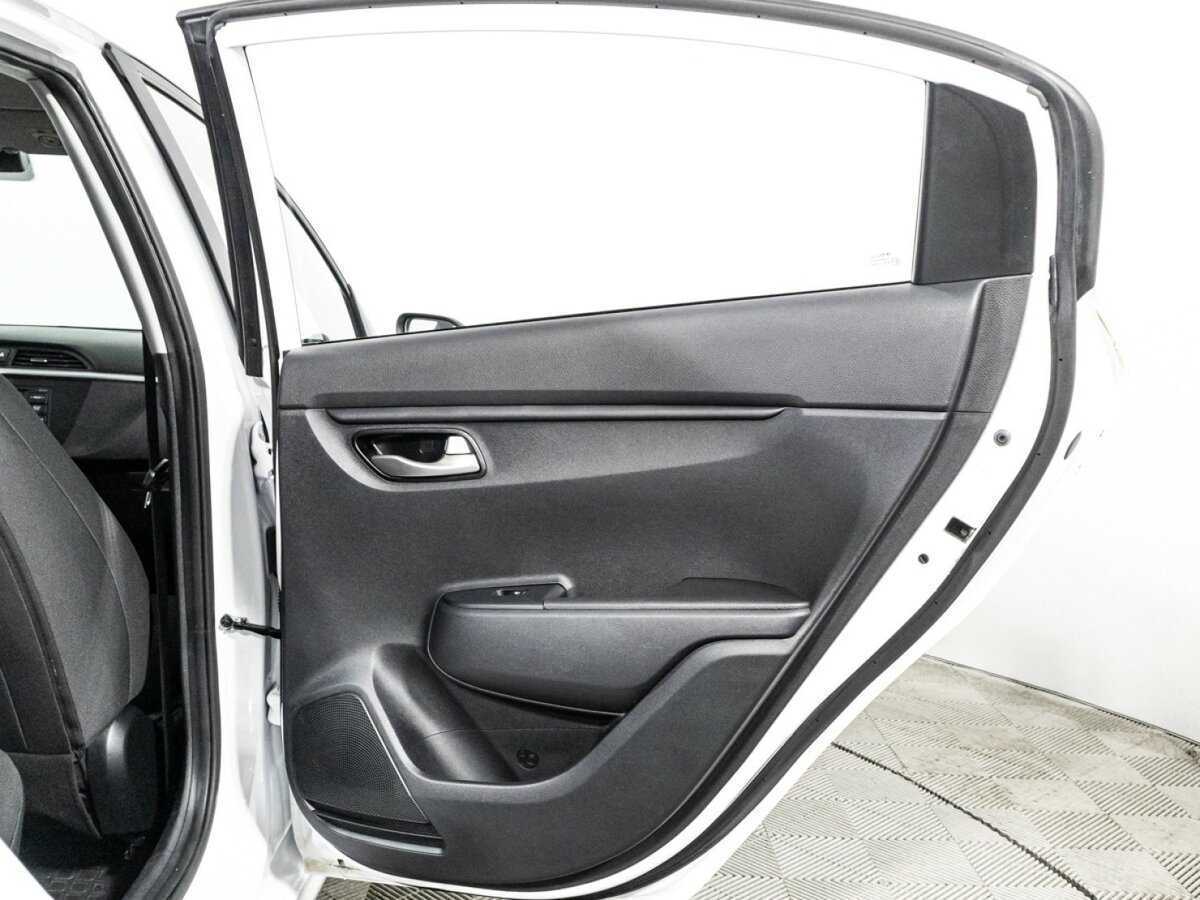 Kia Rio с пробегом — 2021 год. Фото: #26