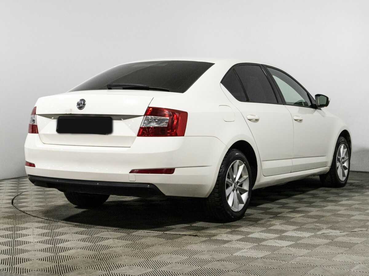 Skoda Octavia с пробегом — 2013 год. Фото: #3