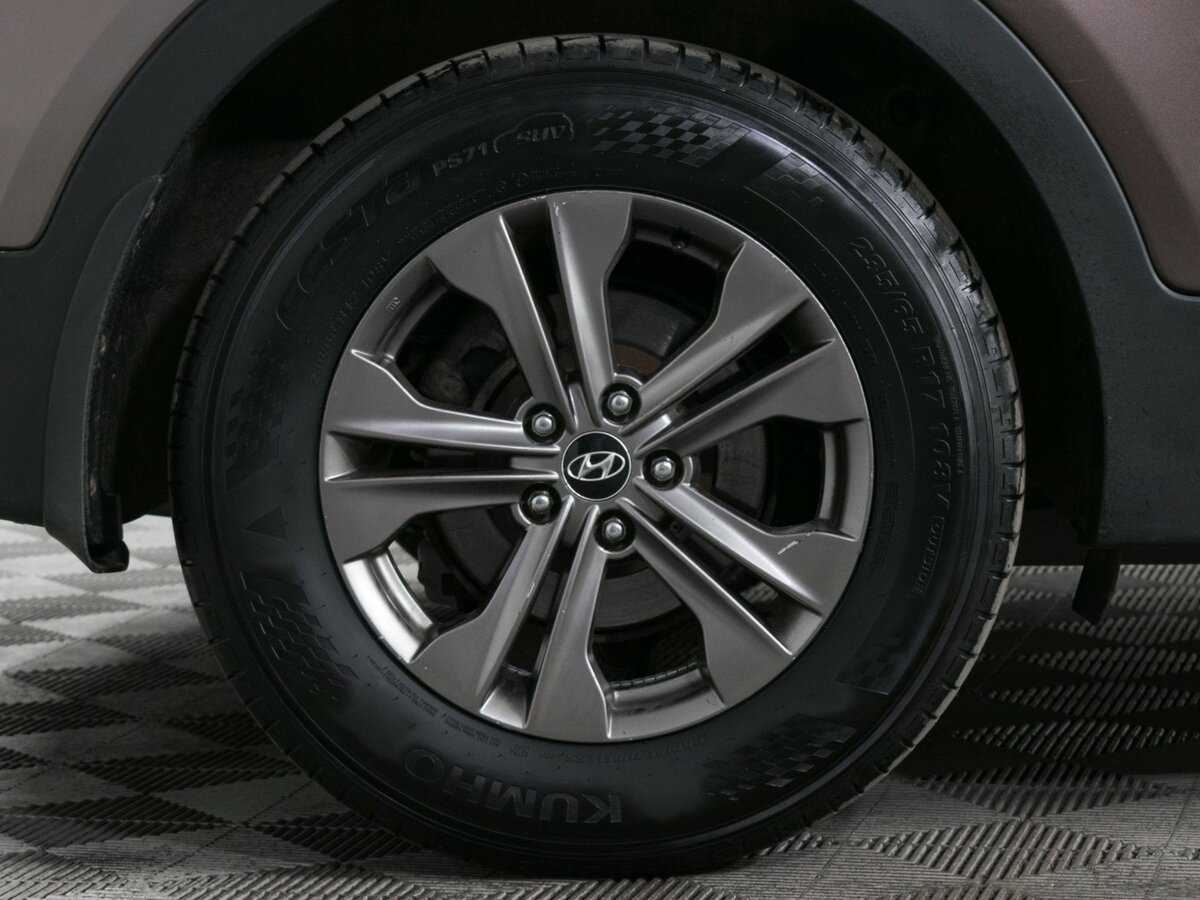 Hyundai Santa Fe с пробегом — 2012 год. Фото: #8