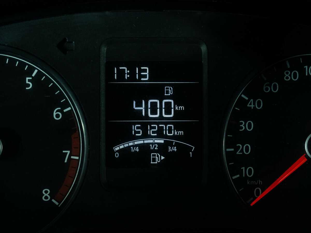 Volkswagen Polo с пробегом — 2017 год. Фото: #12