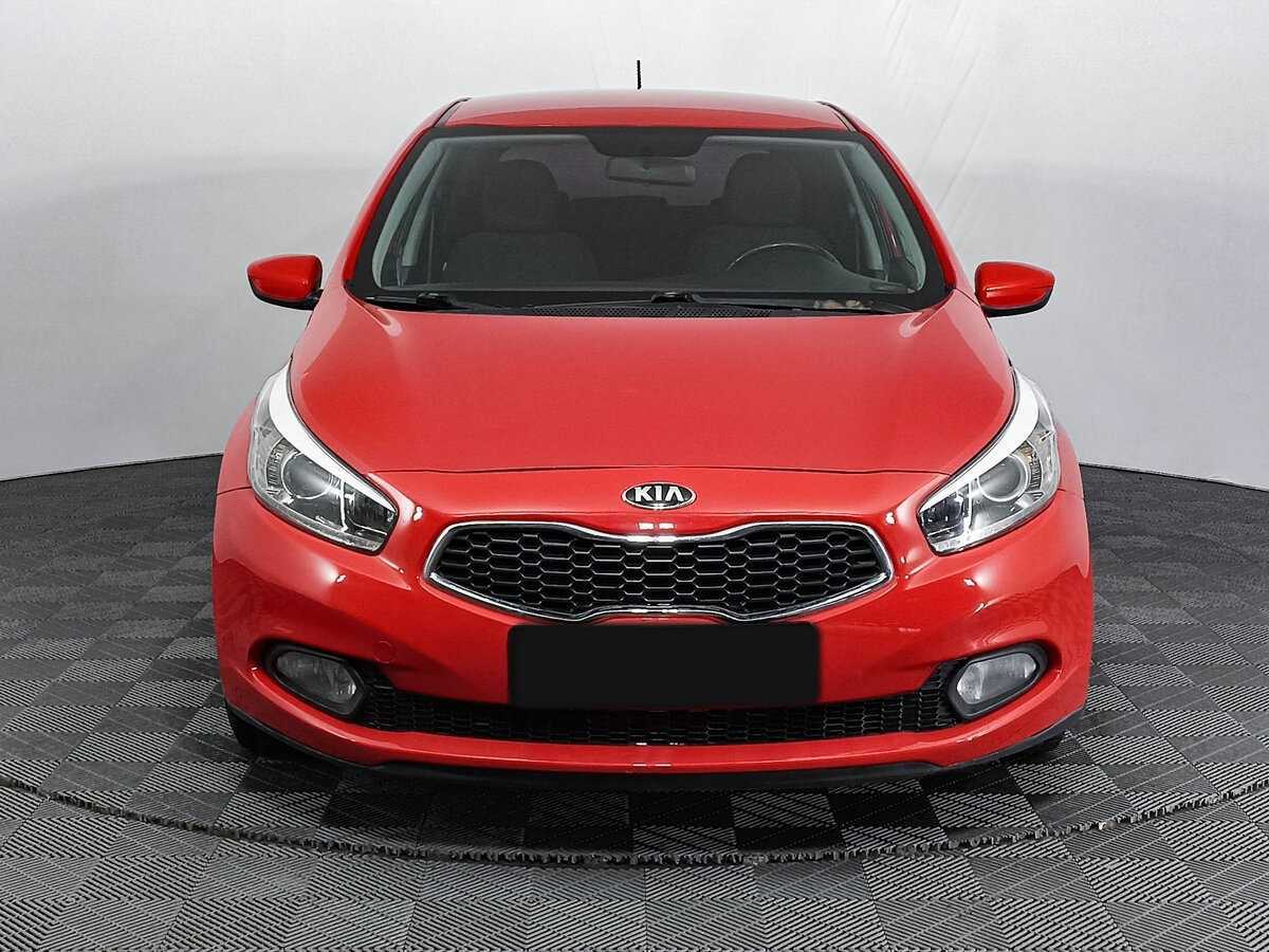 Kia Ceed с пробегом — 2015 год. Фото: #1