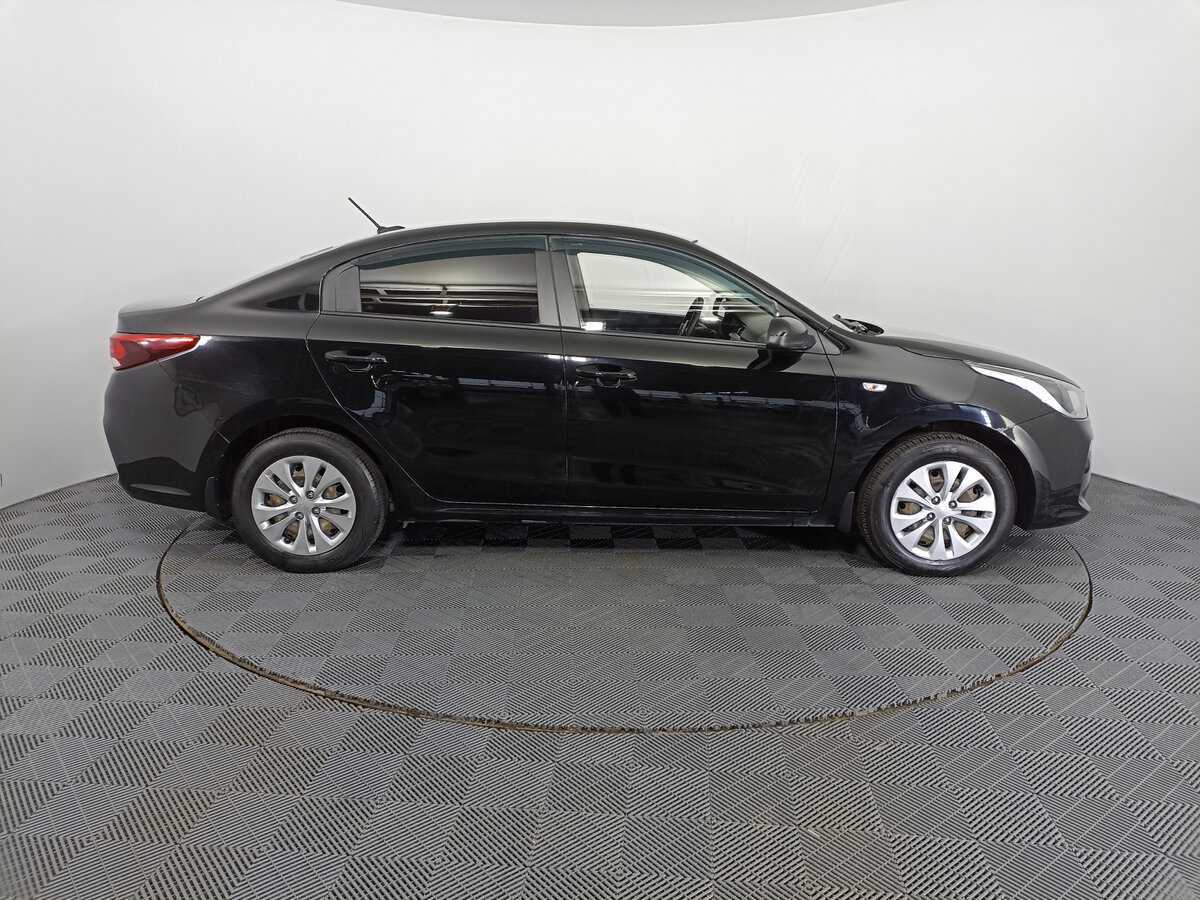 Kia Rio с пробегом — 2017 год. Фото: #3