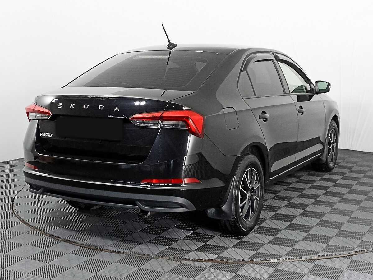 Skoda Rapid с пробегом — 2021 год. Фото: #3
