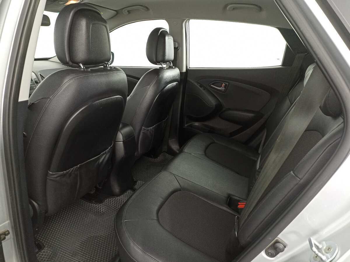 Hyundai ix35 с пробегом — 2013 год. Фото: #9