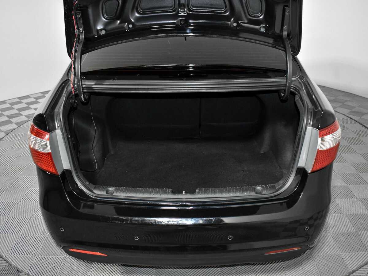 Kia Rio с пробегом — 2013 год. Фото: #20