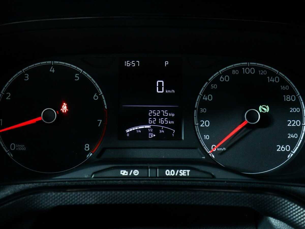 Volkswagen Polo с пробегом — 2021 год. Фото: #10