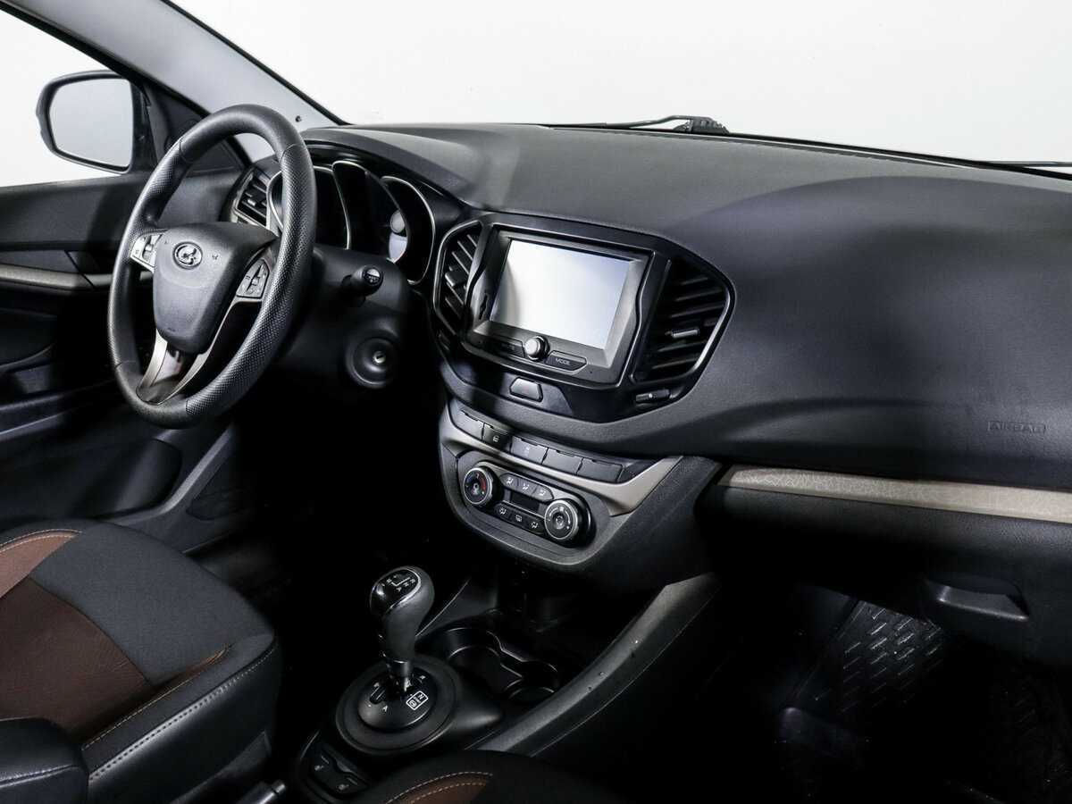 Lada (ВАЗ) Vesta с пробегом — 2016 год. Фото: #8