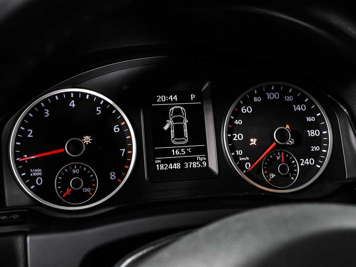 Volkswagen Tiguan с пробегом — 2014 год. Фото: #9