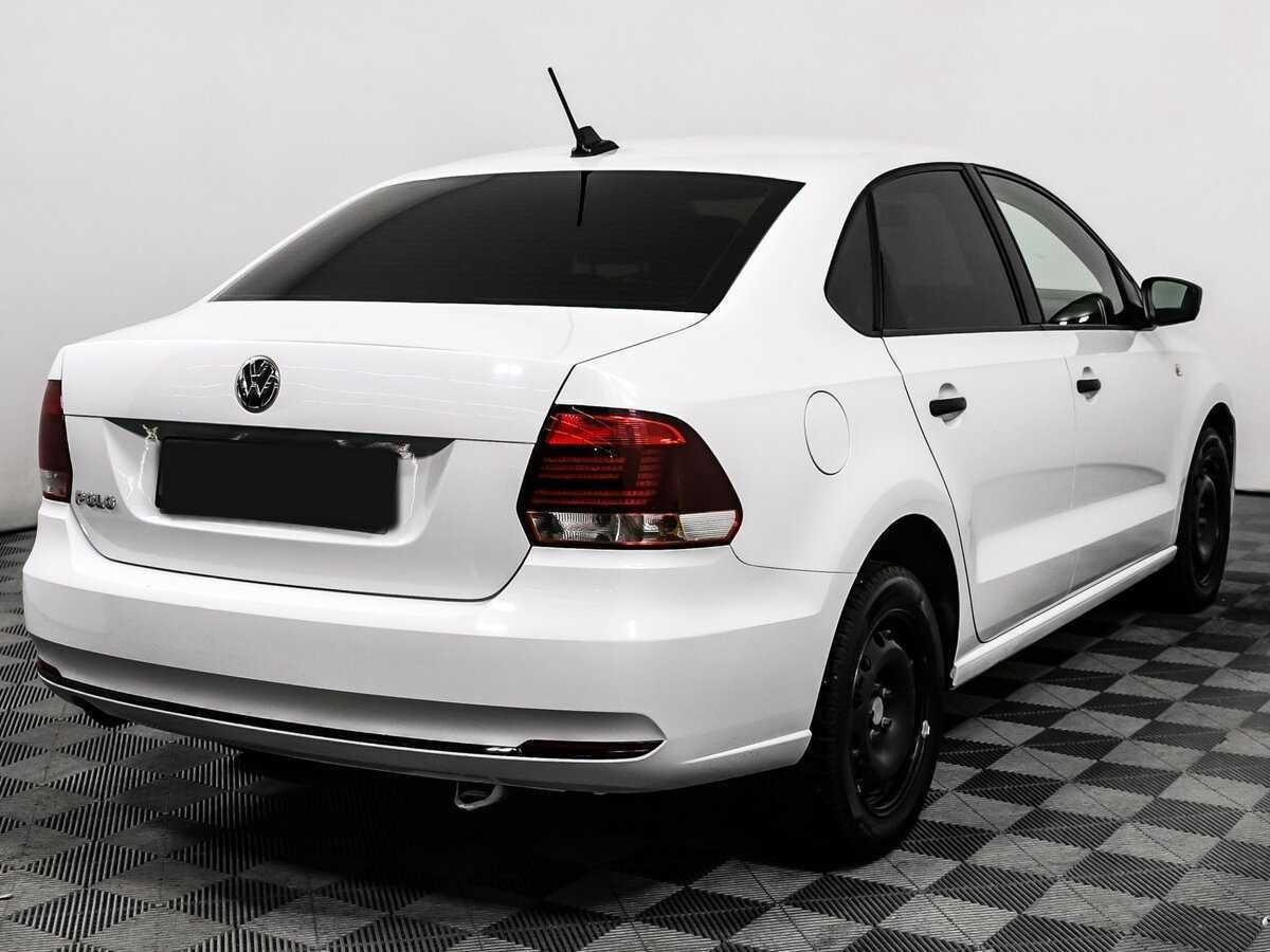 Volkswagen Polo с пробегом — 2020 год. Фото: #4