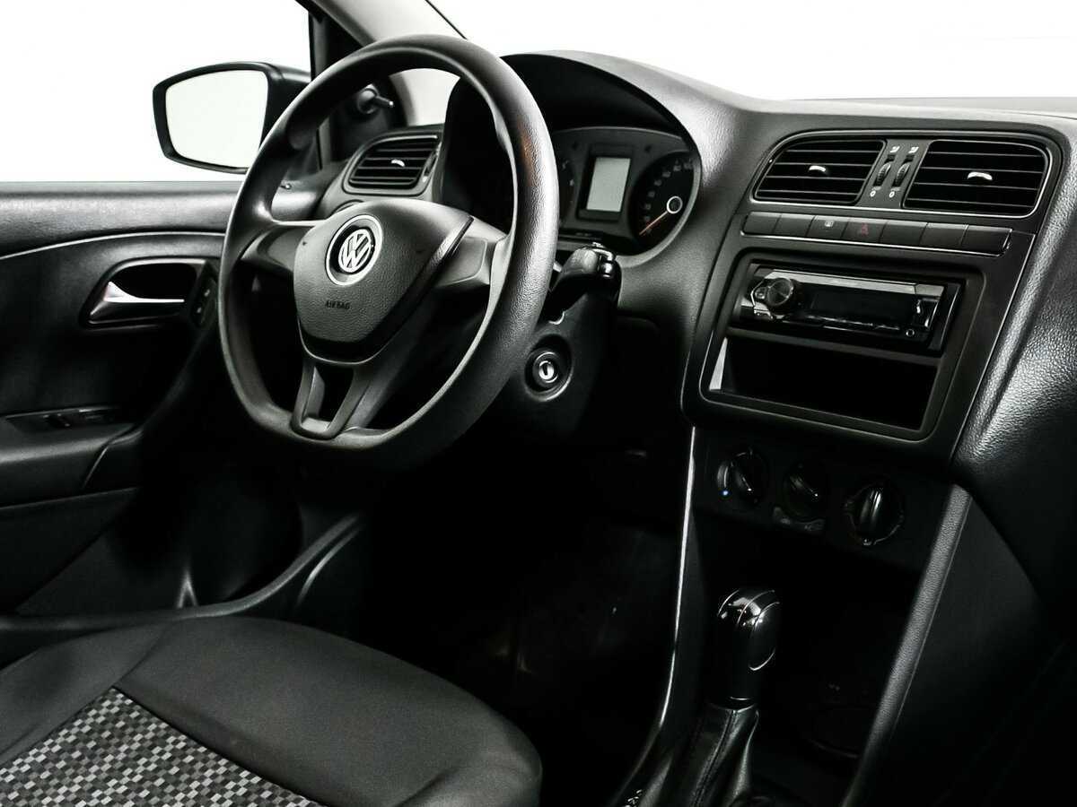 Volkswagen Polo с пробегом — 2020 год. Фото: #8