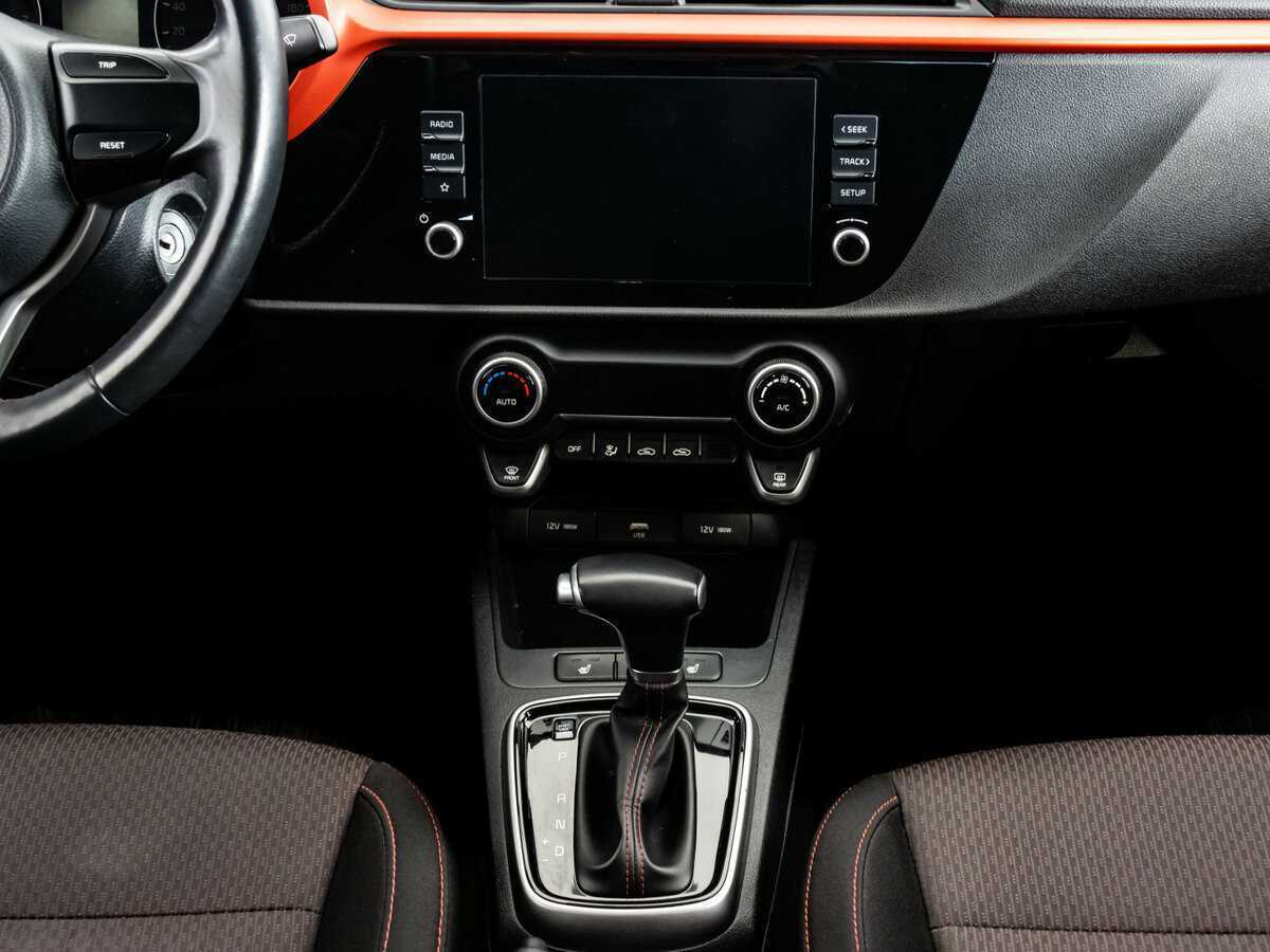 Kia Rio с пробегом — 2020 год. Фото: #11