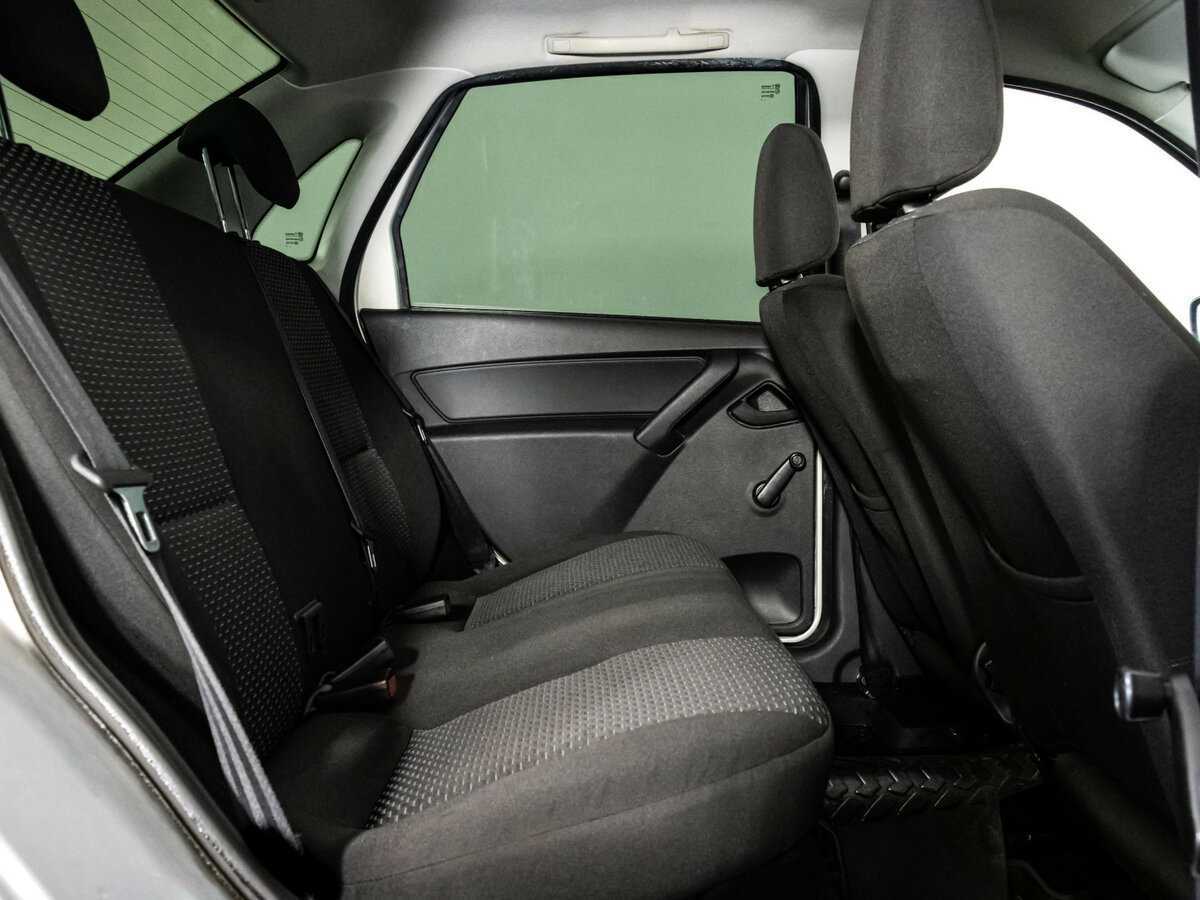 Lada (ВАЗ) Granta с пробегом — 2017 год. Фото: #10