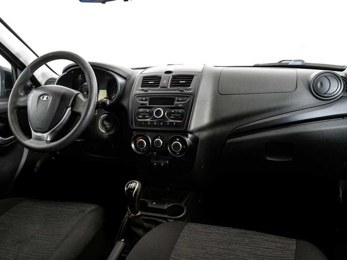 Lada (ВАЗ) Kalina с пробегом — 2016 год. Фото: #8