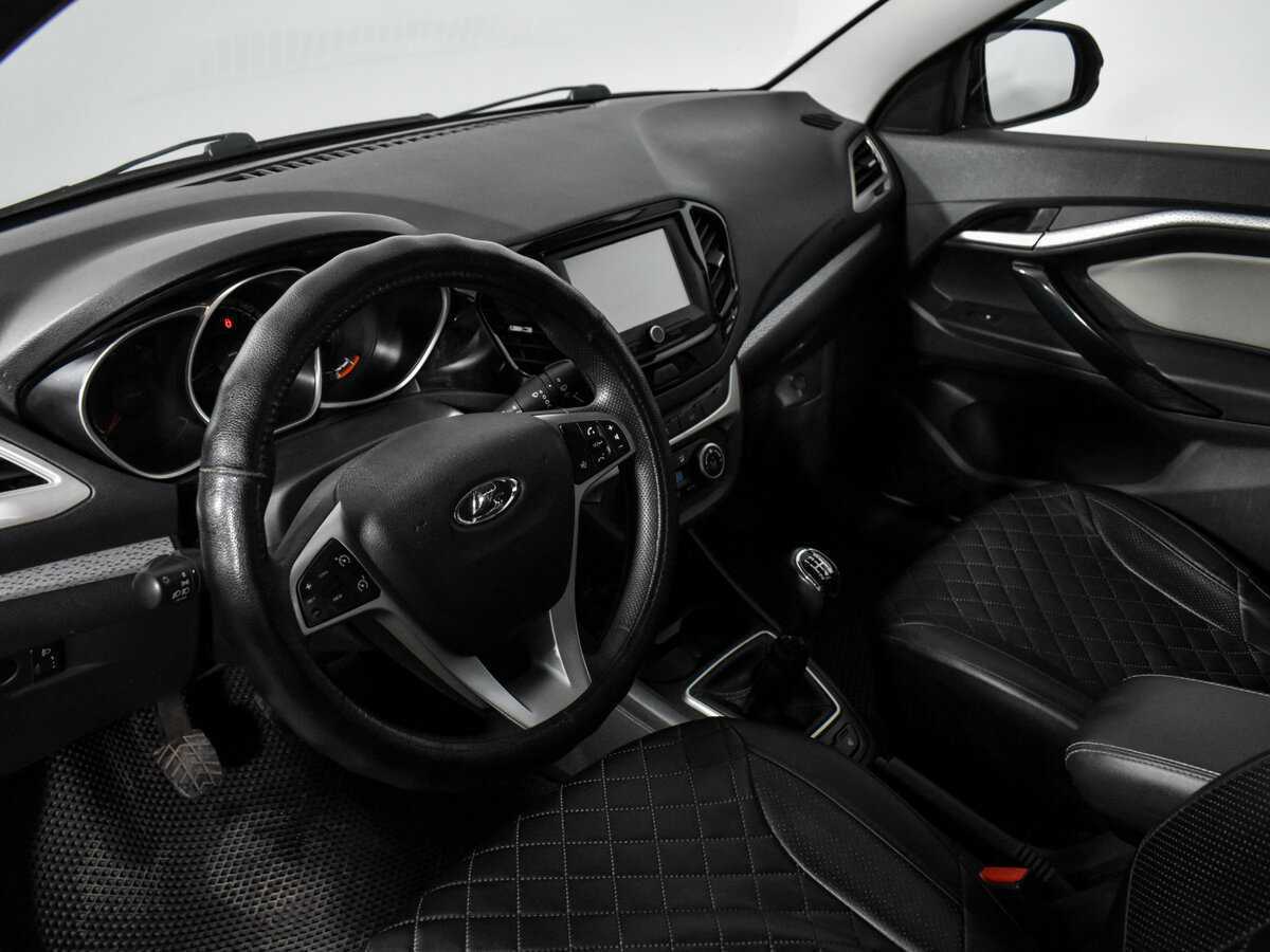 Lada (ВАЗ) Vesta с пробегом — 2019 год. Фото: #8