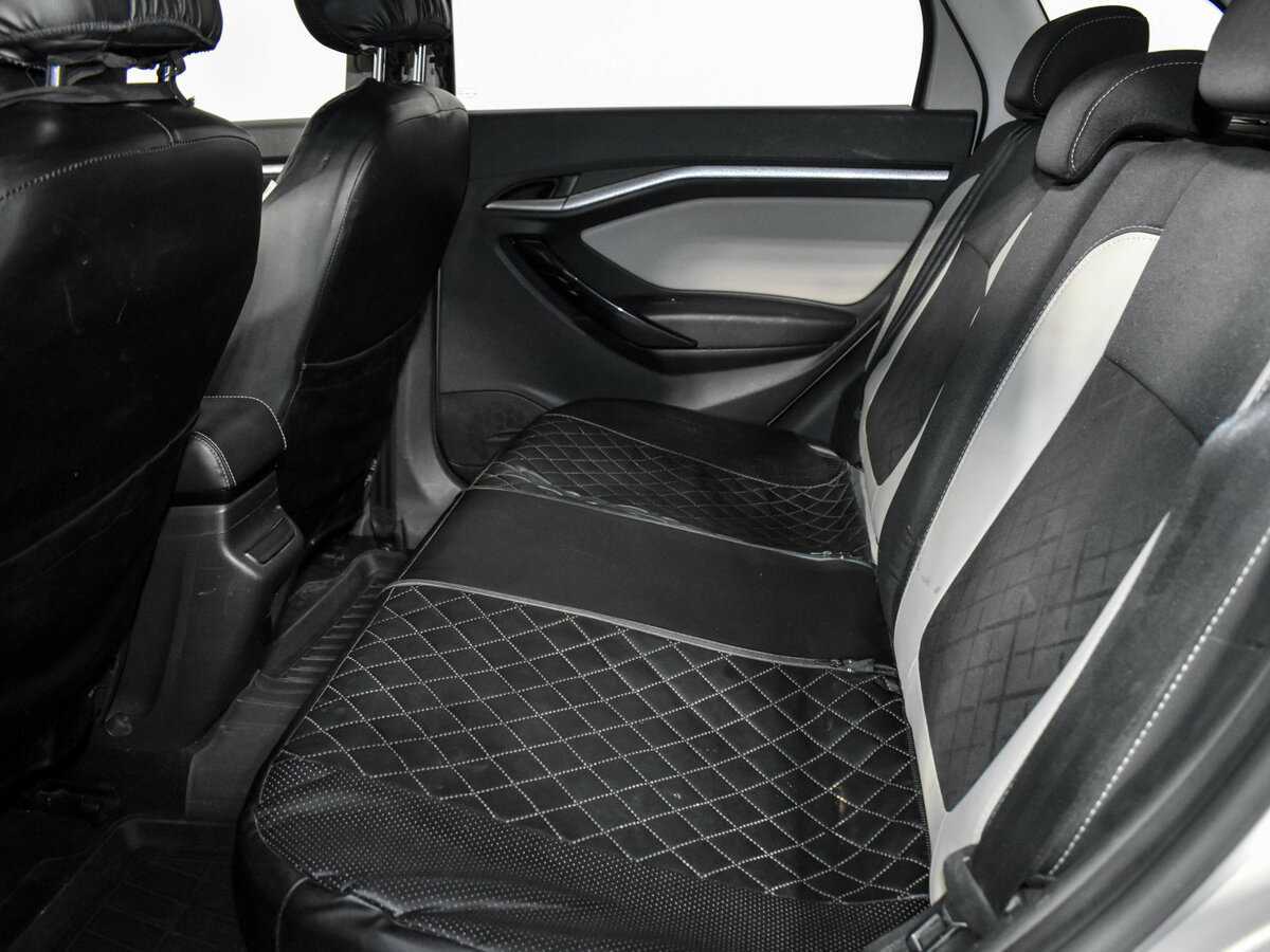 Lada (ВАЗ) Vesta с пробегом — 2019 год. Фото: #10