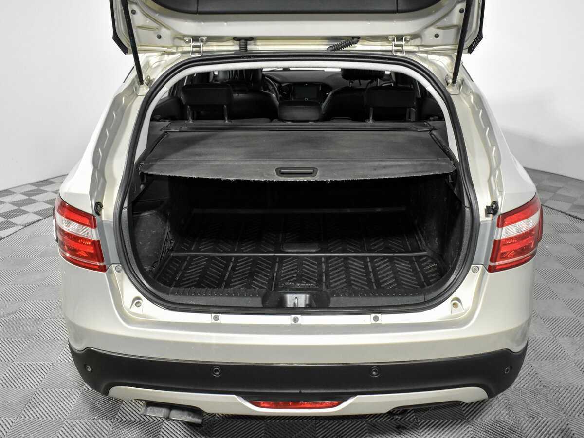 Lada (ВАЗ) Vesta с пробегом — 2019 год. Фото: #20