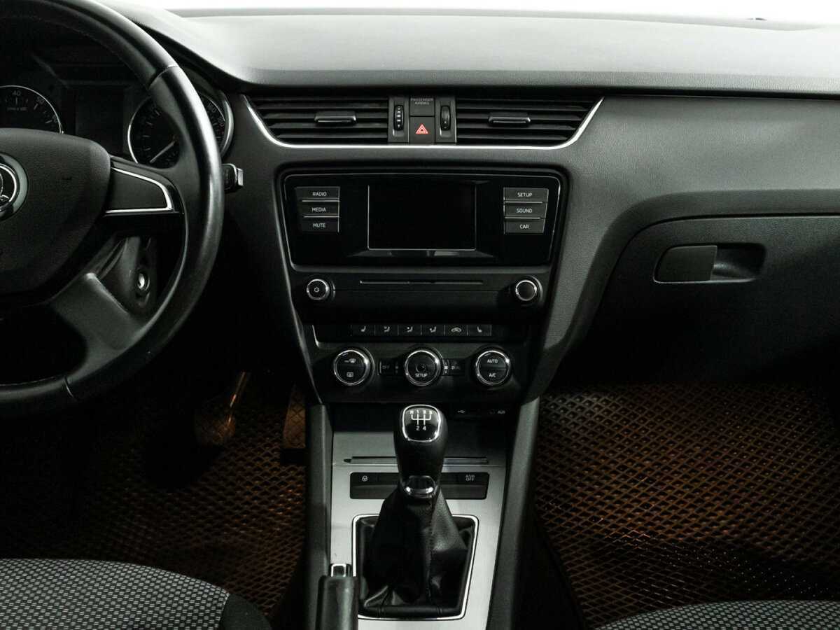 Skoda Octavia с пробегом — 2014 год. Фото: #13
