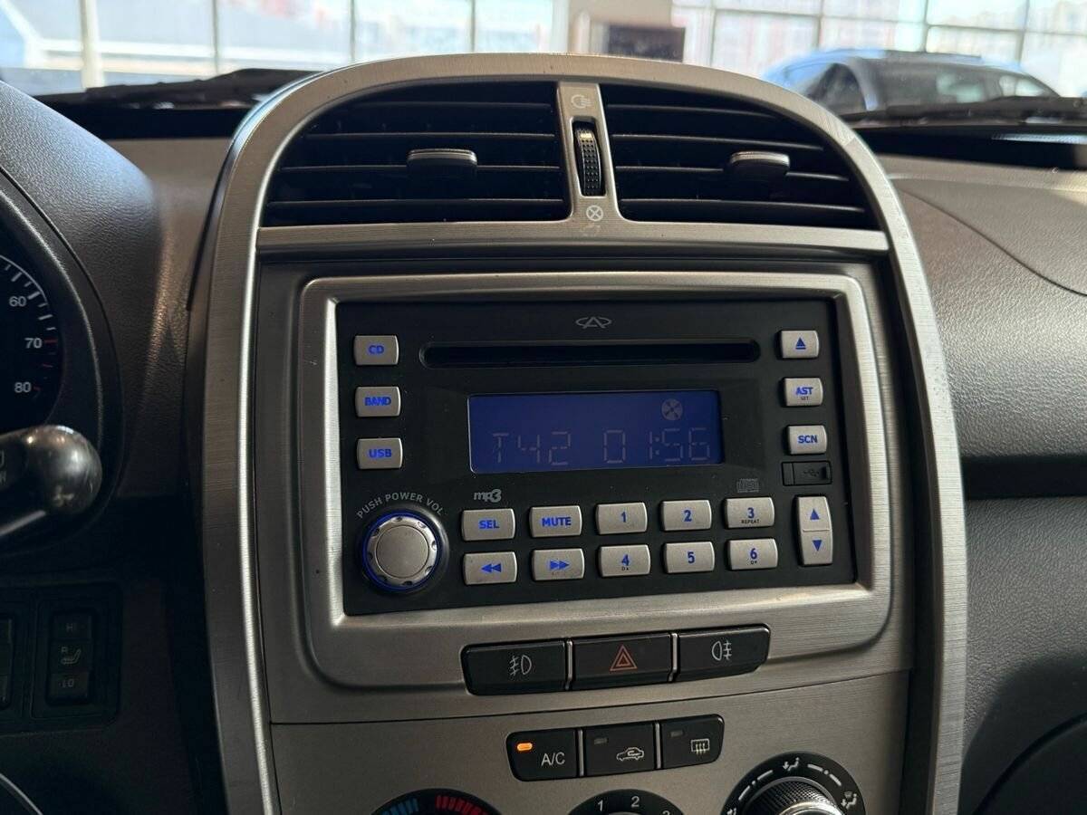 Chery Tiggo (T11) с пробегом — 2014 год. Фото: #19