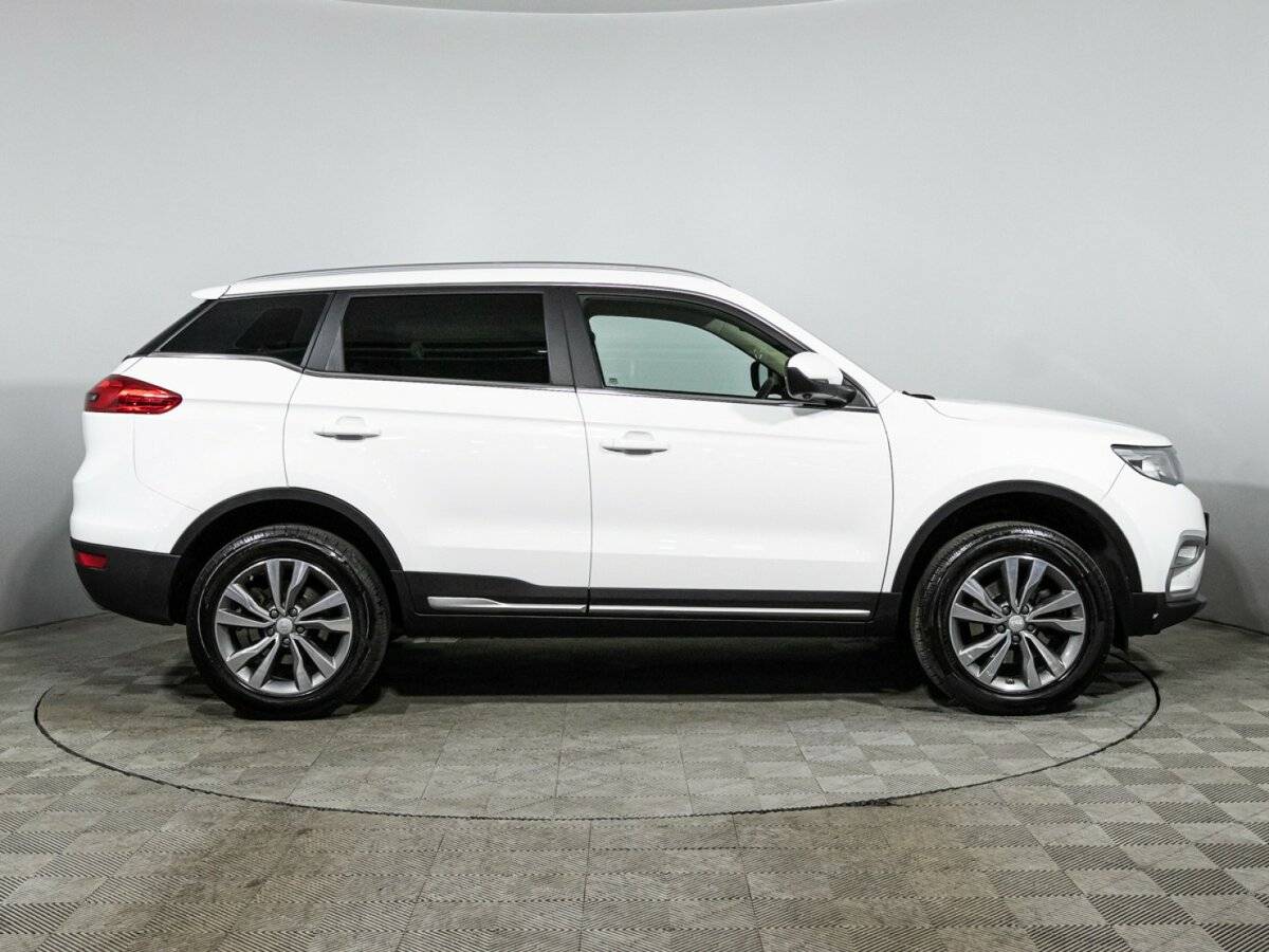 Geely Atlas с пробегом — 2020 год. Фото: #1