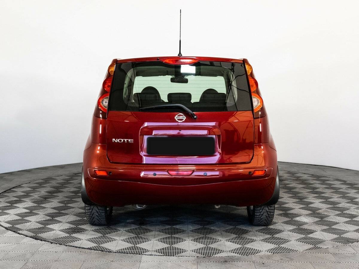 Nissan Note с пробегом — 2013 год. Фото: #4