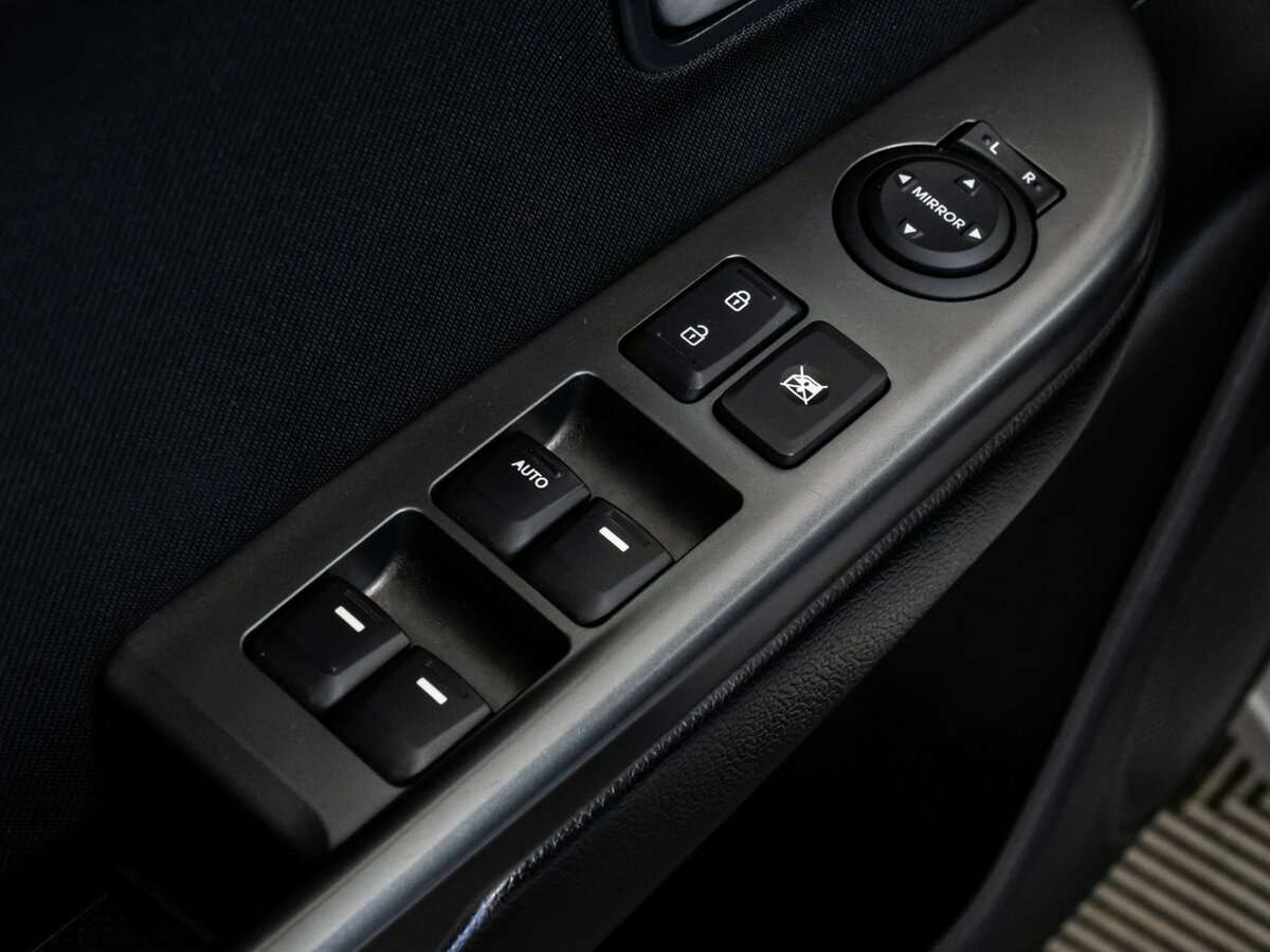 Kia Rio с пробегом — 2015 год. Фото: #12