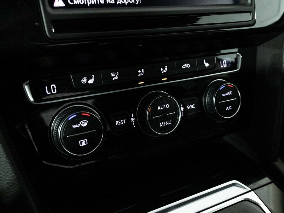 Volkswagen Passat с пробегом — 2016 год. Фото: #14