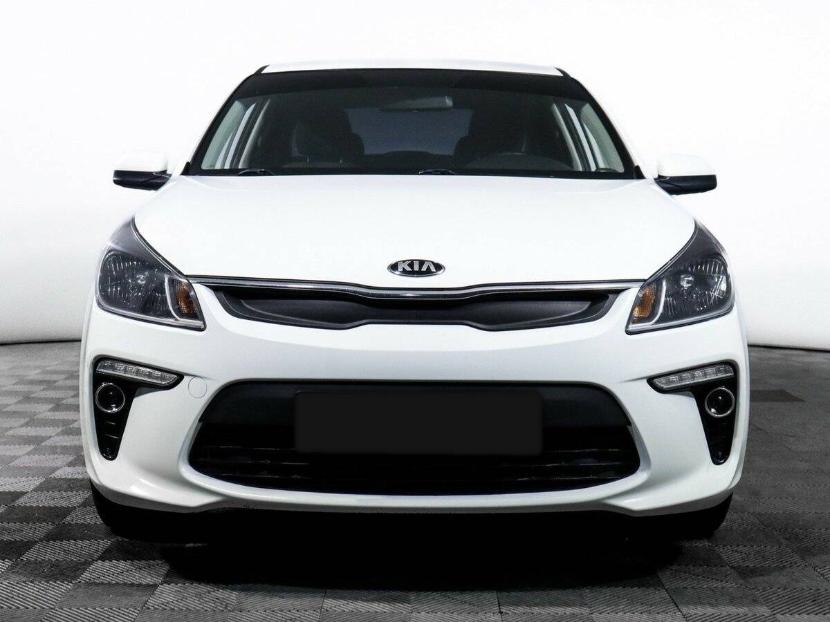 Kia Rio с пробегом — 2017 год. Фото: #1
