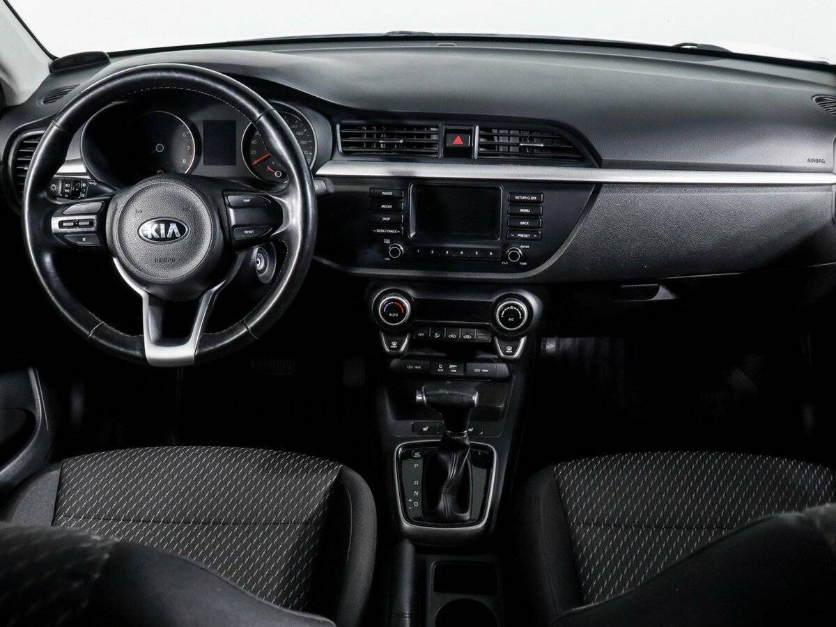 Kia Rio с пробегом — 2017 год. Фото: #11