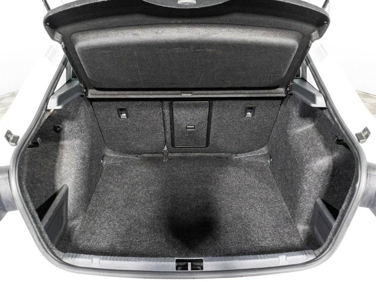 Skoda Rapid с пробегом — 2020 год. Фото: #14