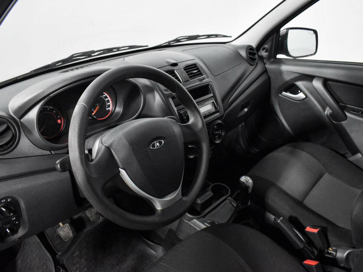 Lada (ВАЗ) Kalina с пробегом — 2013 год. Фото: #8