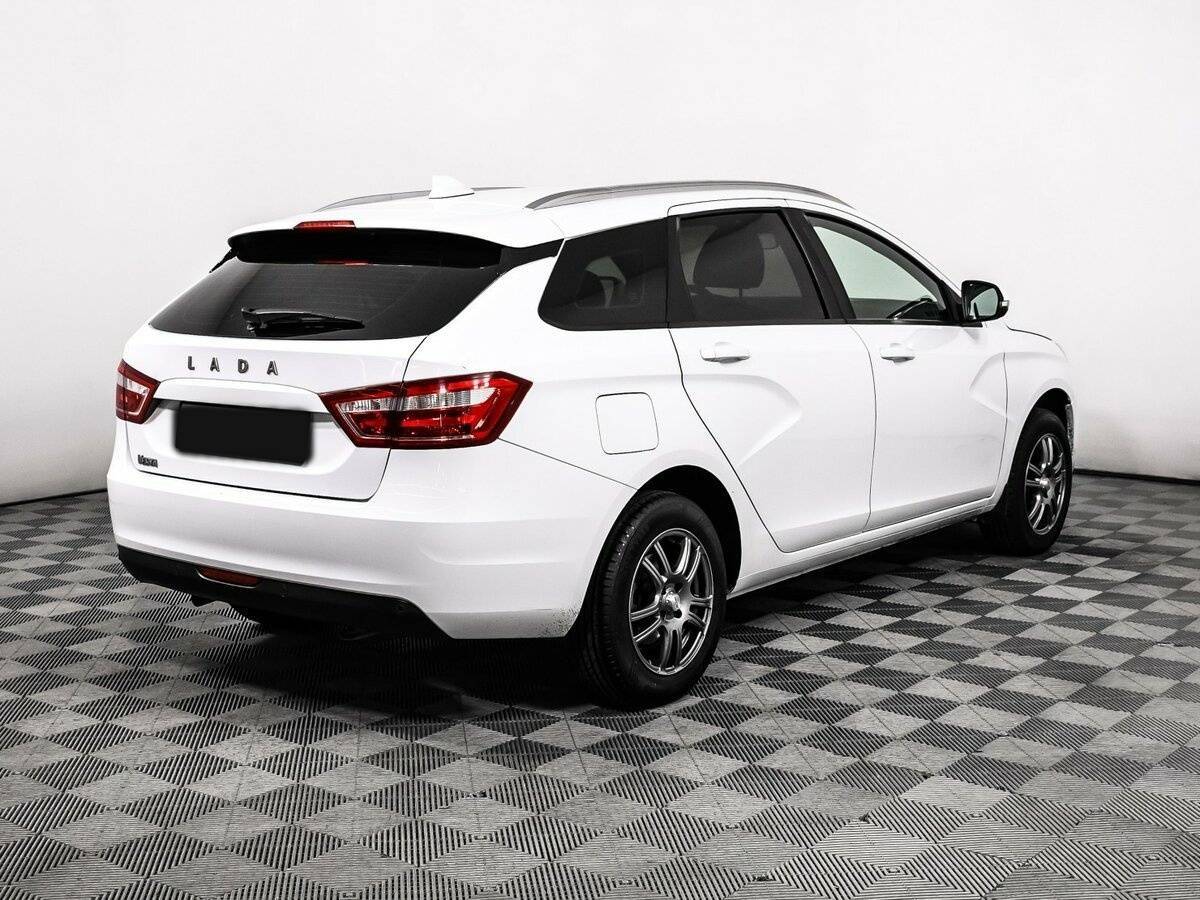 Lada (ВАЗ) Vesta с пробегом — 2020 год. Фото: #4