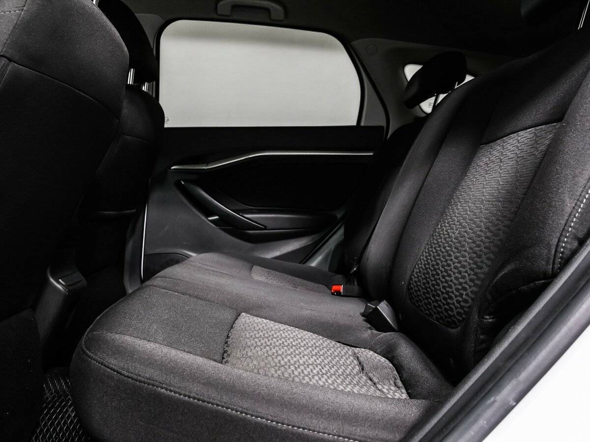 Lada (ВАЗ) Vesta с пробегом — 2020 год. Фото: #11